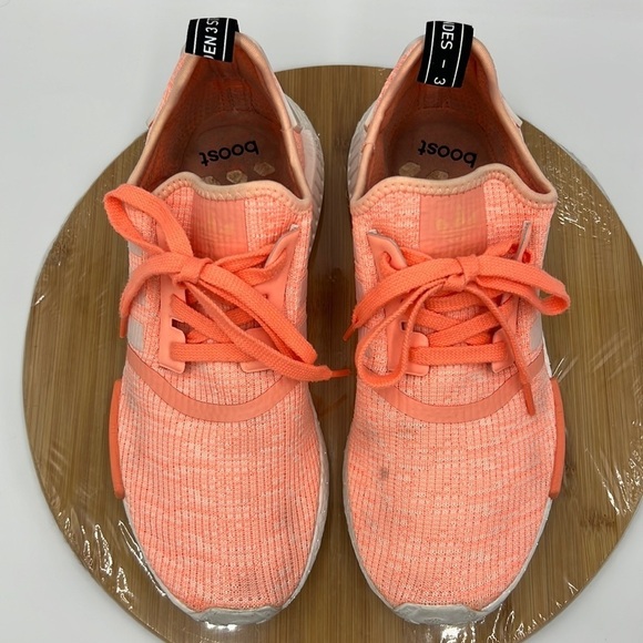 Adidas Women’s NMD R1 Runner Sun Glo White Peach - Picture 5 of 12